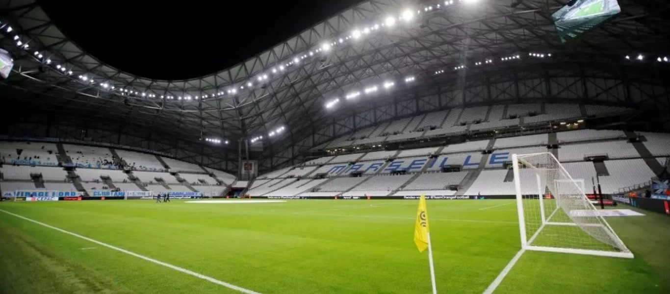 Γαλλία: Oι οπαδοί επέστρεψαν και πάλι στα γήπεδα - Με μάσκες και αποστάσεις